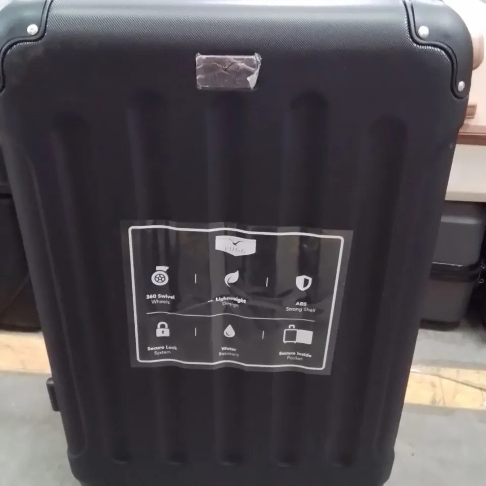 LUGG TRAVEL SUITCASE BLACK 