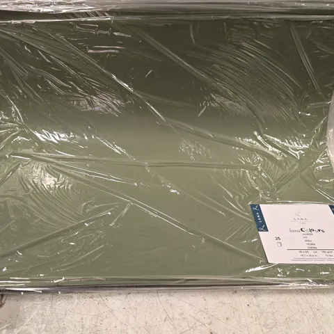SET OF 4 LANA COLOURS IVY 50CM X 65CM PACK OF 25