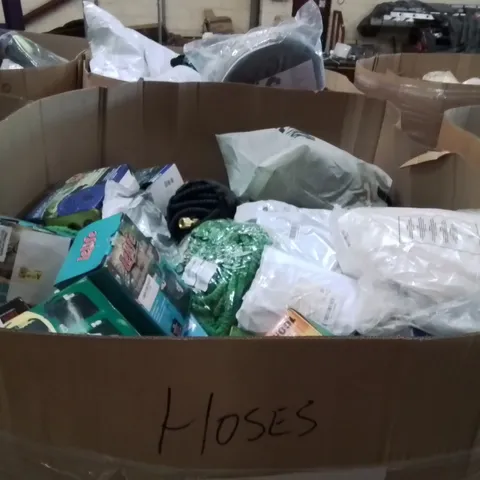 PALLET TO CONTAIN A LARGE QUANTITY OF HOSES 