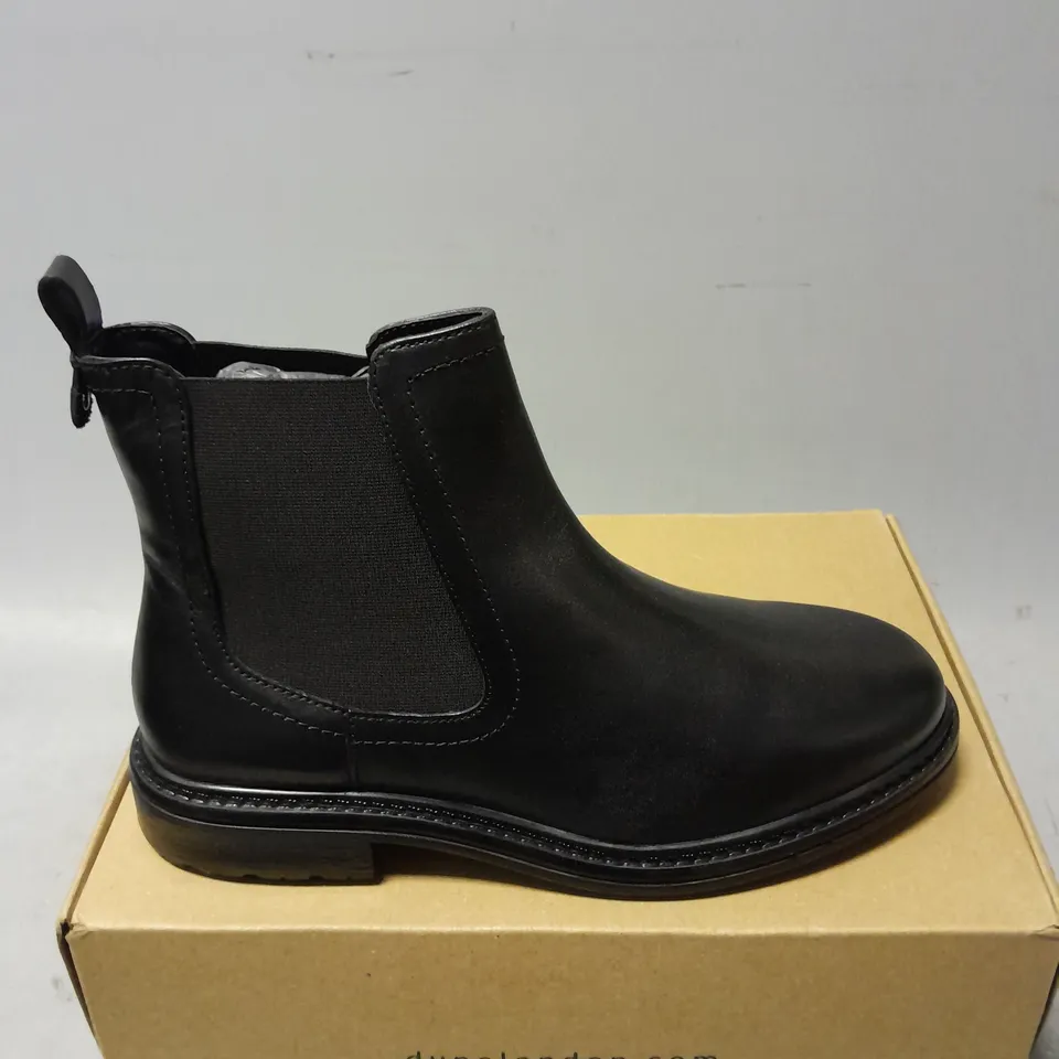 BOXED PAIR OF DUNE LONDON PERCEPTION LOW CHELSEA BOOT IN BLACK - SIZE 8