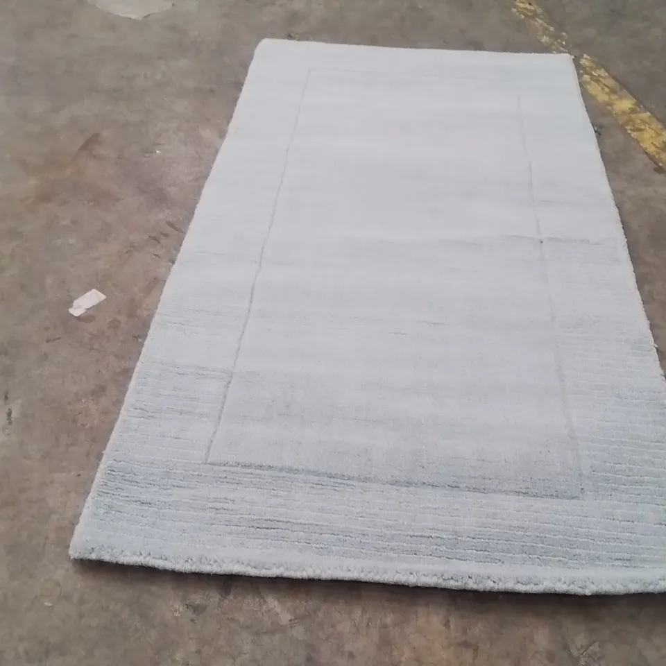 QUALITY DESIGNER AREA RUG - APPROXIMATELY 150x81cm