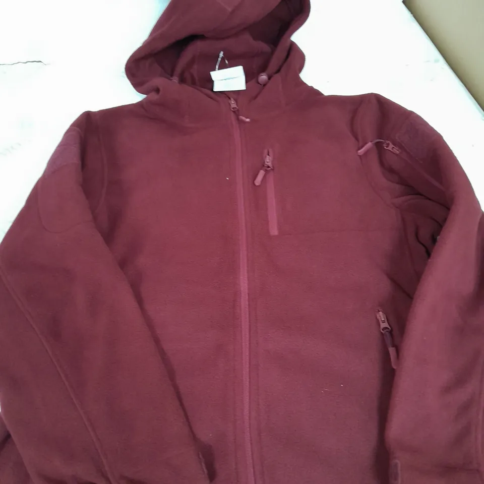 BEARSKIN TACTICAL SUPPLY THICK MAROON FLEECE WITH HOOD - LARGE
