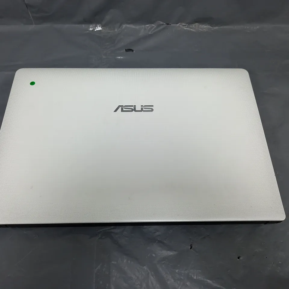 ASUS X501U 15 INCH AMD C-60