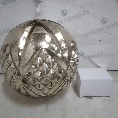 BOXED ALISON CORK ROTATING LIGHT GOLD CUT GLASS DECORATION