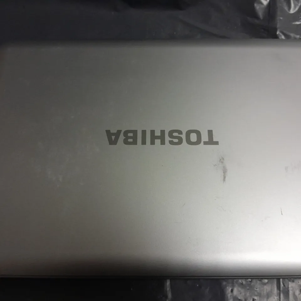 TOSHIBA SATELLITE L450 LAPTOP