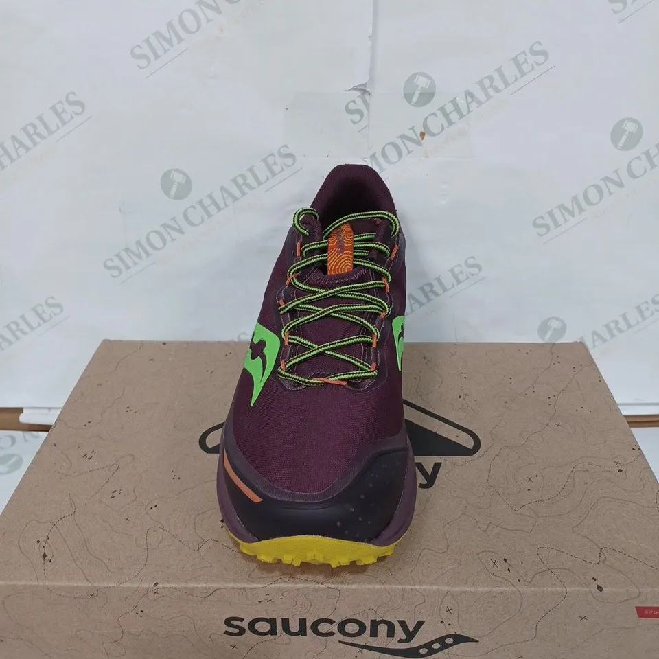 BOXED PAIR OF SAUCONY TRAIL XODUS ULTRA 2 TRAINERS - NEBULA / SIZE: UK 10