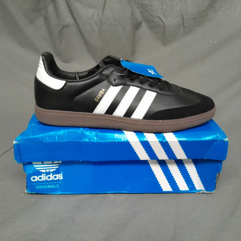 BOX PAIR OF ADIDAS SAMBA VEGAN TRAINERS SIZE 9