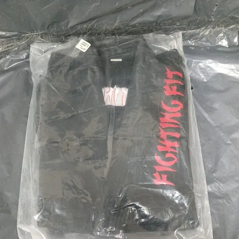 8X BAGGED FIGHTING FIT MMA ROBES IN BLACK/RED
