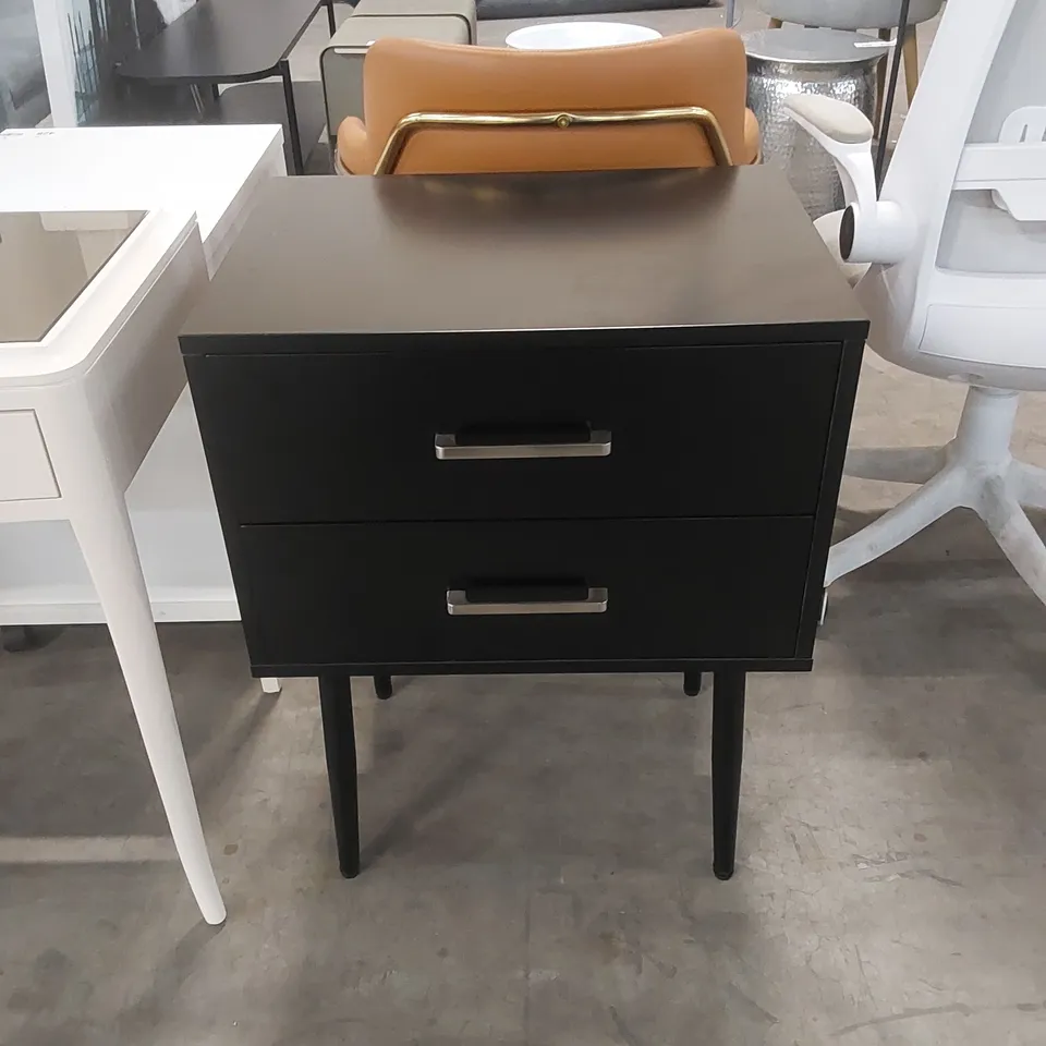 DESIGNER 2-DRAWER BEDSIDE TABLE - BLACK