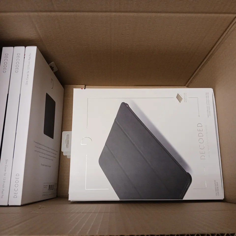 LOT OF APPROX 11 DECODED SLIM COVER FOR IPAD PRO