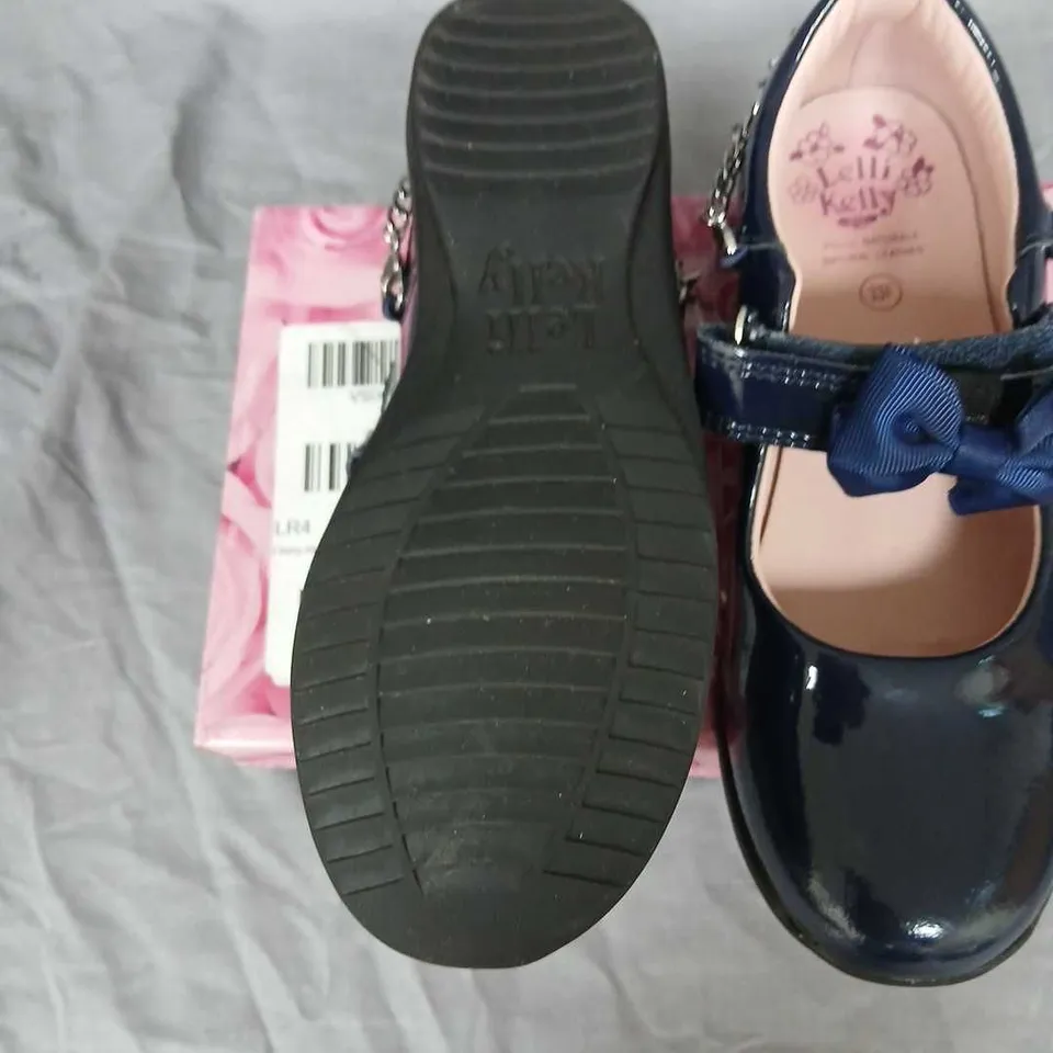 LELLI KELLY NAVY PATENT MARY JANE SHOES WITH BOW – KIDS SIZE 32F