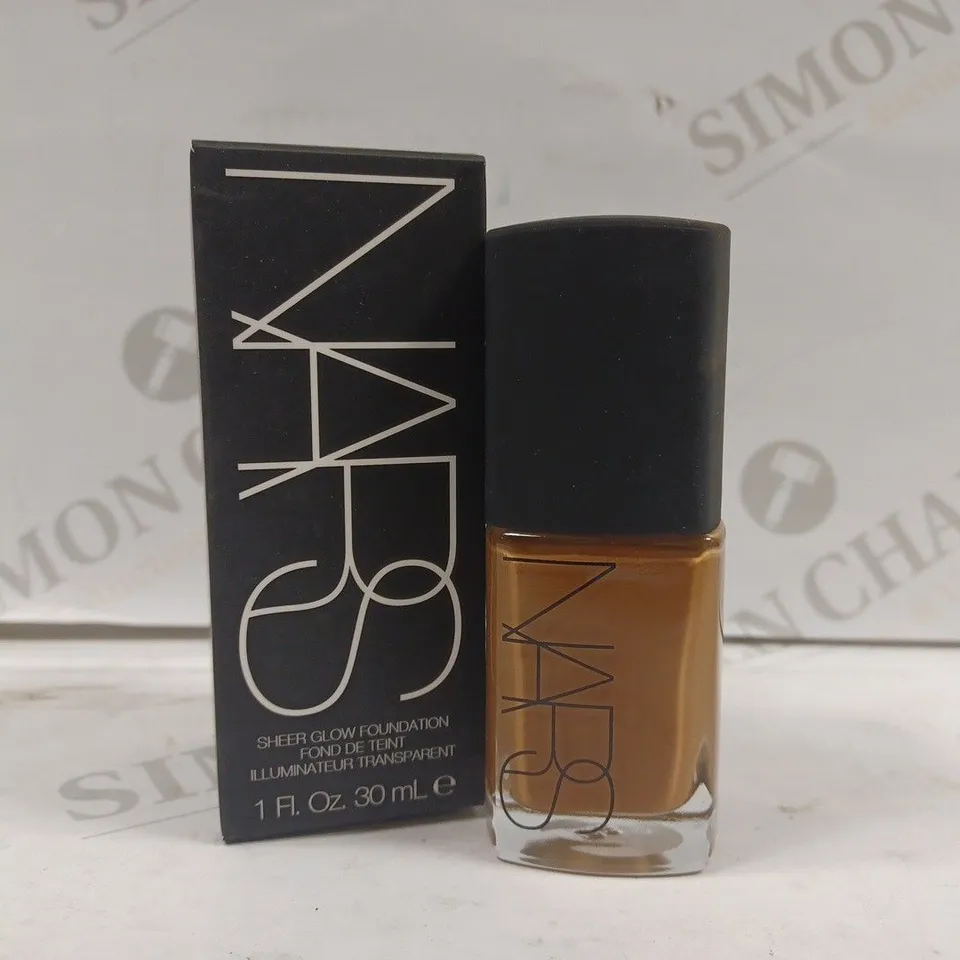 NARS SHEER GLOW FOUNDATION 30ML #MED/DARK 5 MARQUISES 