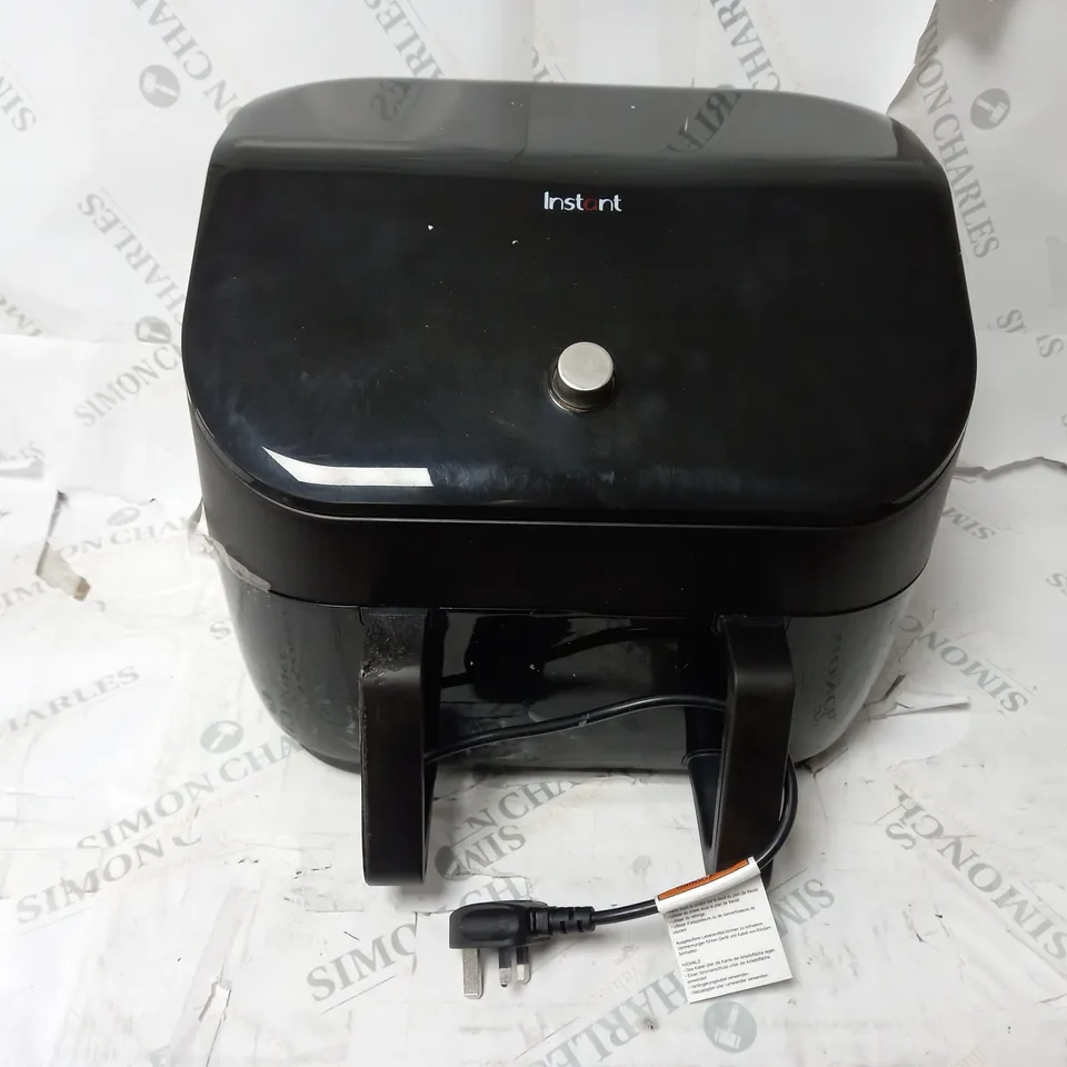 INSTANT AIRFRYER