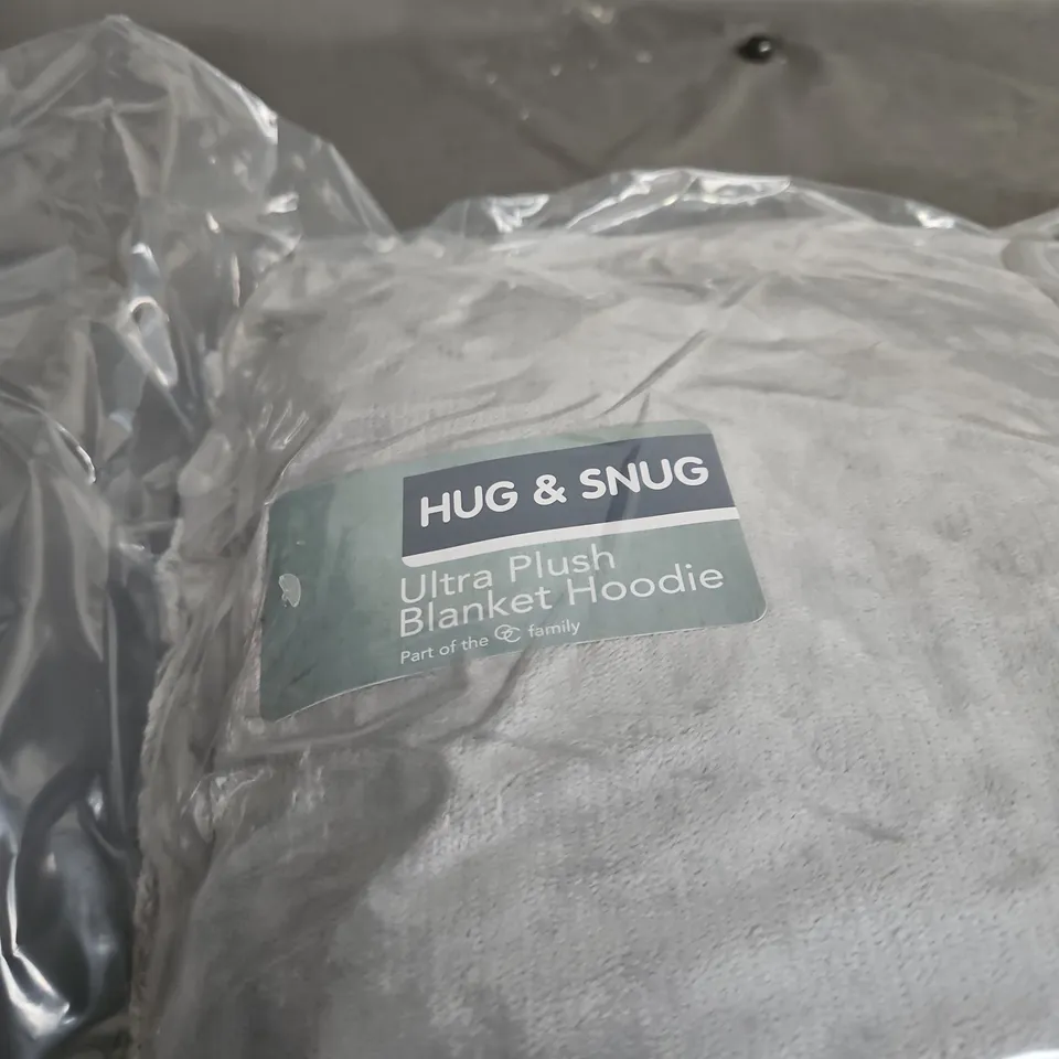 HUG & SNUG ULTRA PLUSH BLANKET HOODIE - GREY