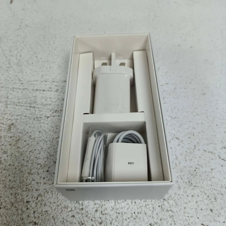 HUAWEI P20 PRO PHONE BOXED WITH ACCESSORIES