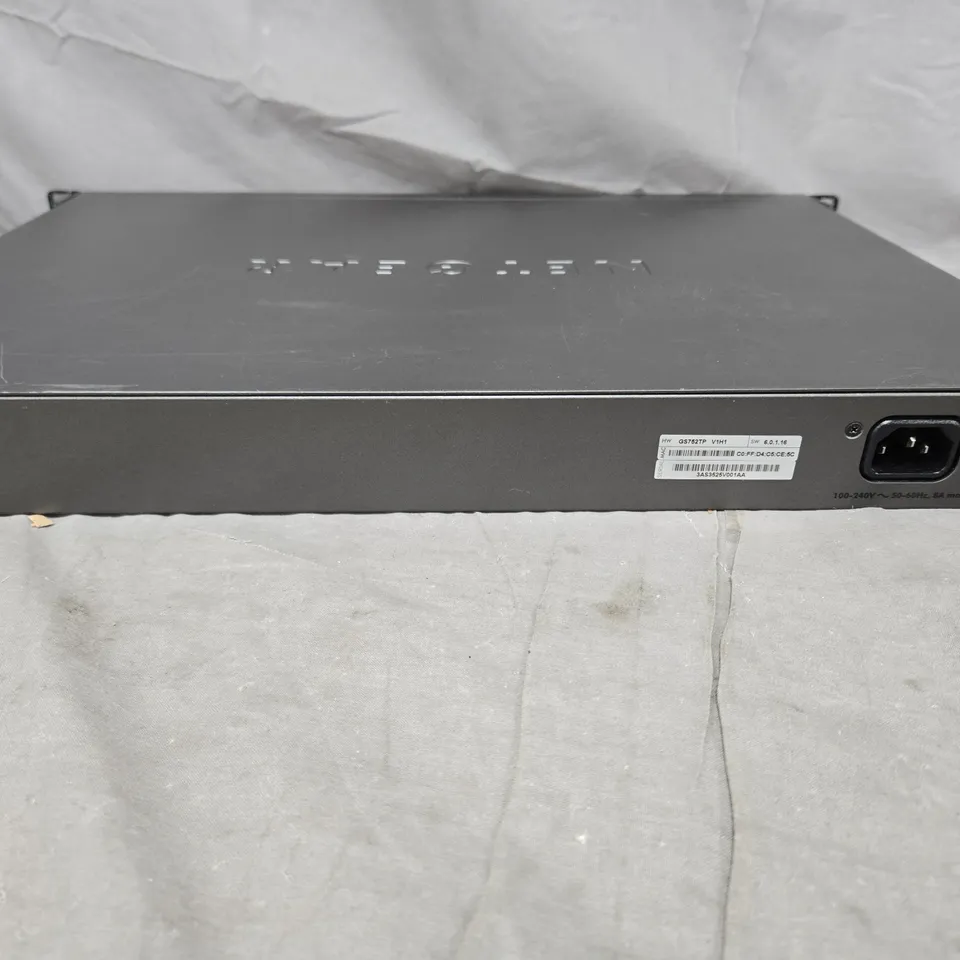 NETGEAR PROSAFE GS752TP 48-PORT GIGABIT ETHERNET SWITCH – USED