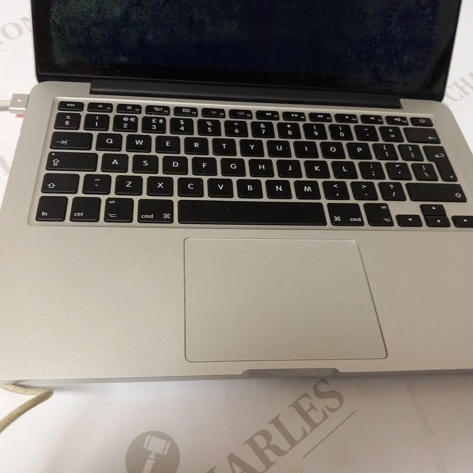 APPLE MACBOOK PRO (A1502 EARLY 2015)