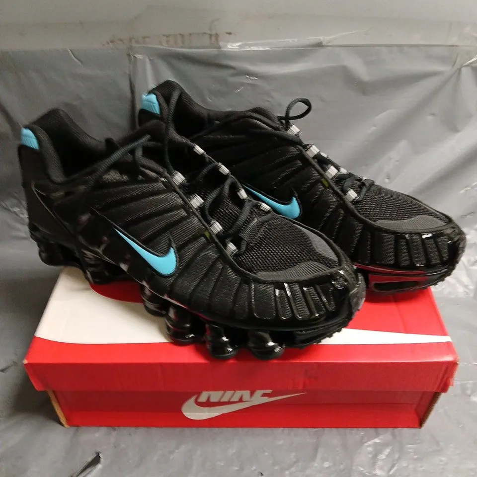 BOXED PAIR OF NIKE SHOX TL TRAINERS - 11
