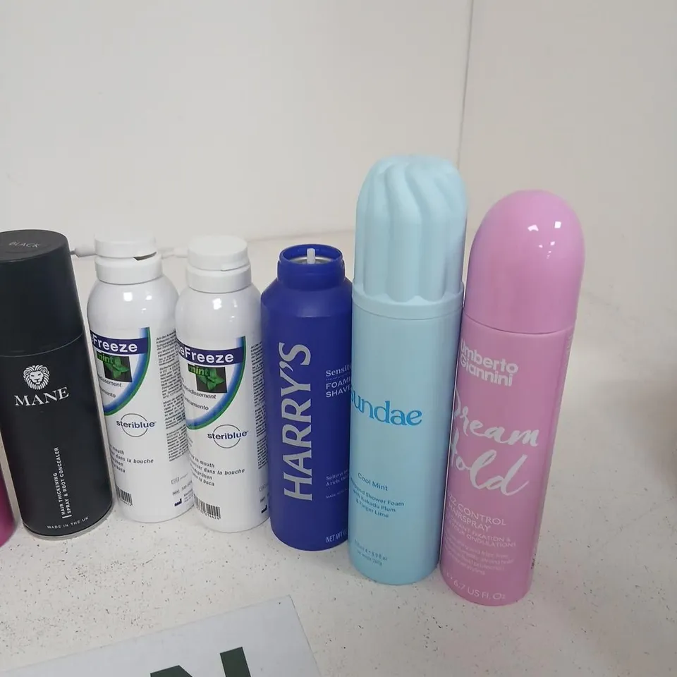 APPROXIMATELY 28 ASSORTED AEROSOL SPRAYS TO INCLUDE; ASSORTED HEALTH & BEAUTY SPRAY LOT – DEODORANTS, SHOWER GELS & HAIRCARE SPRAYS