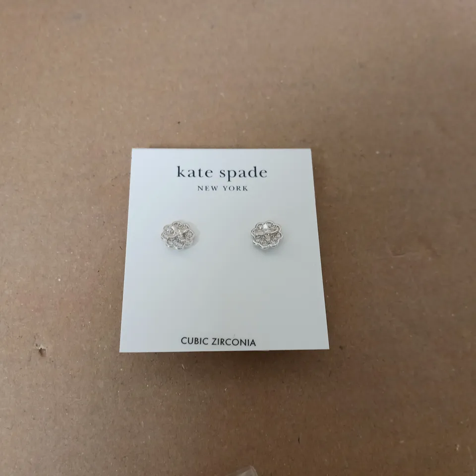 KATE SPADE NEW YORK HERITAGE BLOOM SPARKLY STUD EARRINGS - SILVER