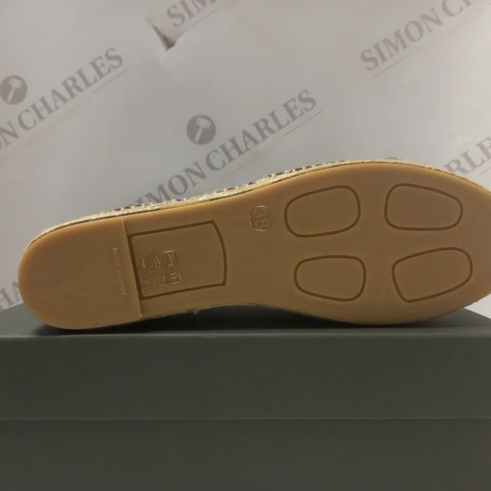 BOXED HOBBS ALICIA ESPADRILLE IN NAVY - SIZE 5