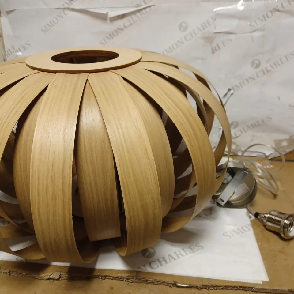 WOODEN LIGHT SHADE 