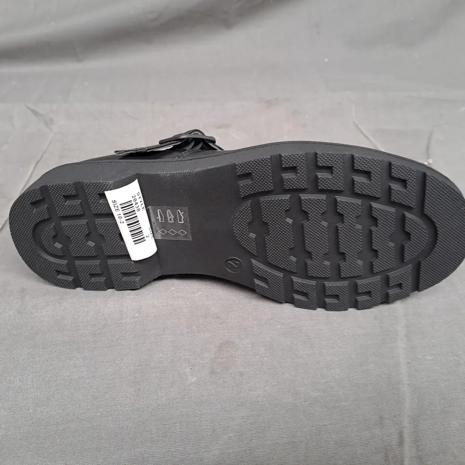 BOX OF APPROXIMATLY 10 BLACK LILLEY SHOE IN VARIOUS SIZES