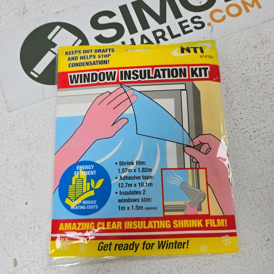 BOX OF APPROXIMATELY 12 ASSORTED ITEMS TO INCLUDE : WINDOW INSULATING KIT