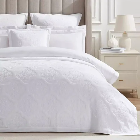DUSK CANNES MATELASSE RANGE BEDSPREAD - WHITE