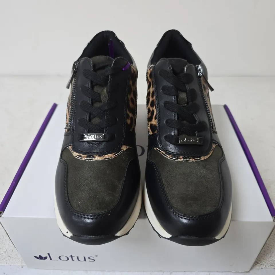 BOXED LOTUS MOORE TRAINERS, BLACK/KHAKI - SIZE EUR 38