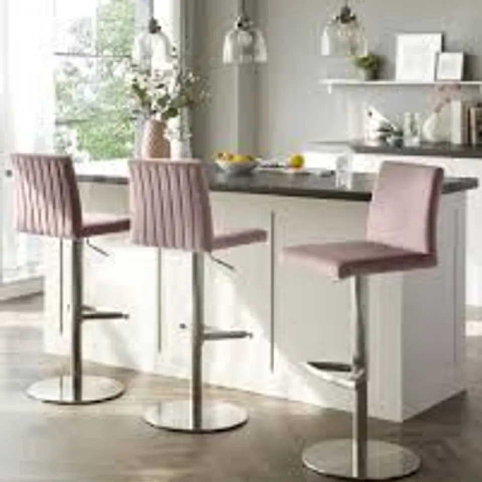 BOXED DANETTI LESLEY BLUSH PINK VELVET GAS LIFT BARSTOOL