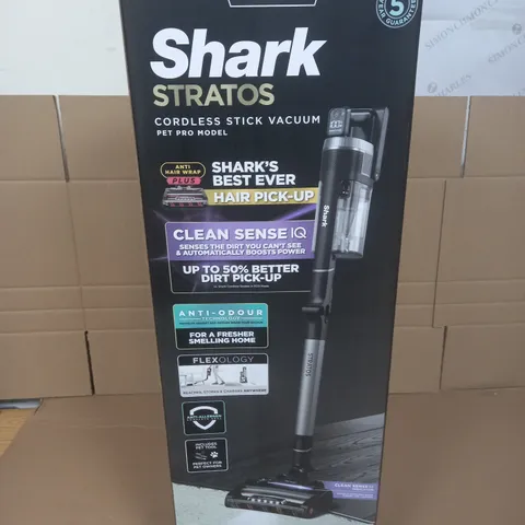 BOXED SHARK STRATOS CORDLESS STICK VACUUM