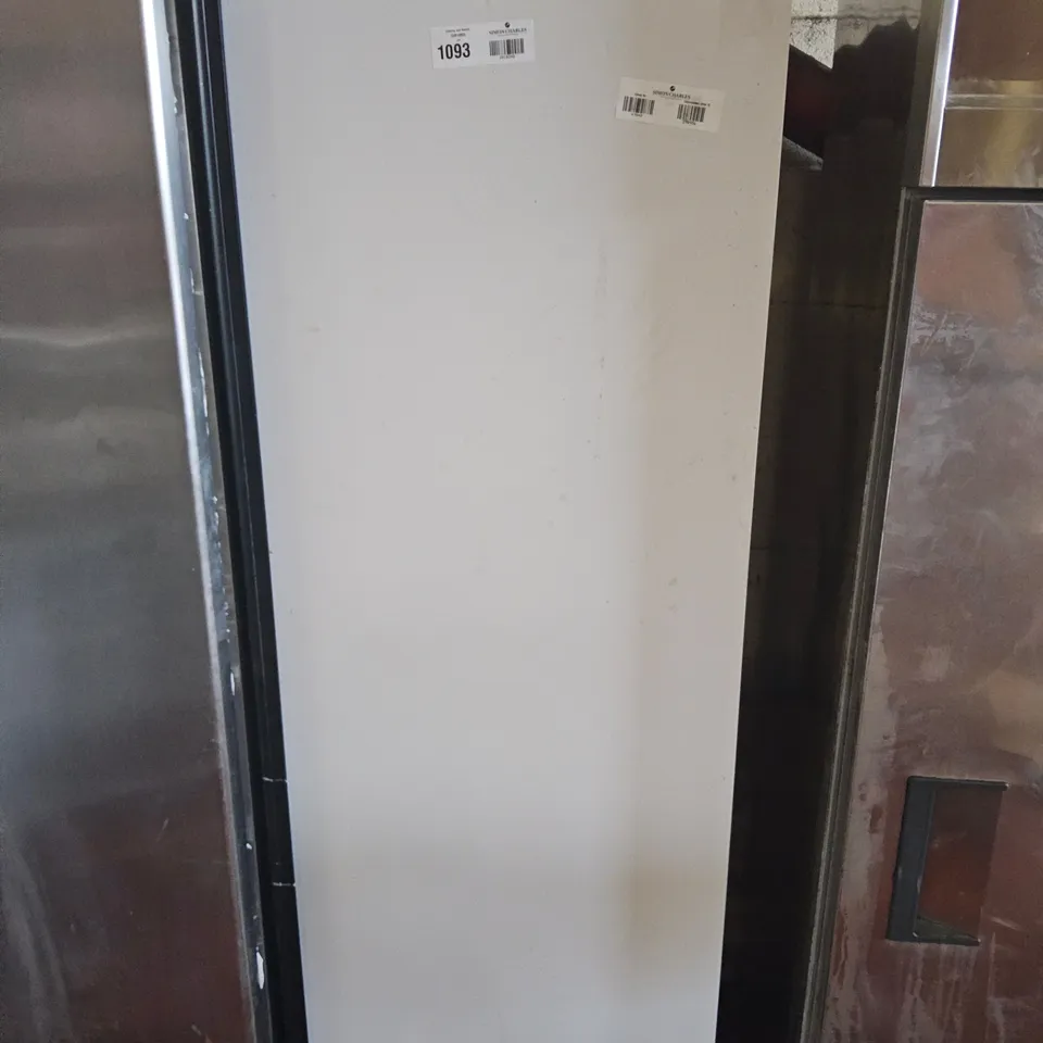 TEFCOLD TALL COMMERCIAL FRIDGE WHITE