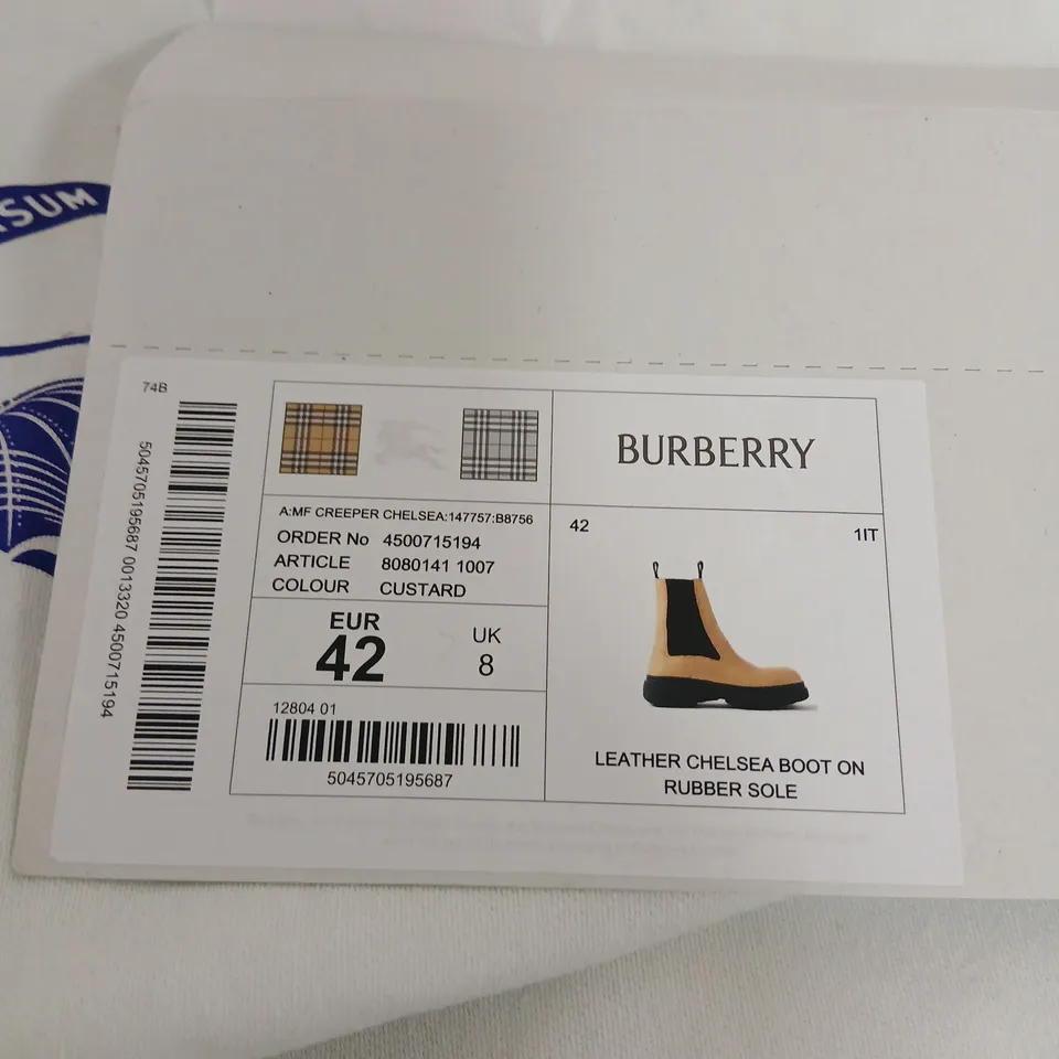 BURBERRY LEATHER CHELSEA BOOTS – BEIGE, RUBBER SOLE, UK 8 (EU 42)