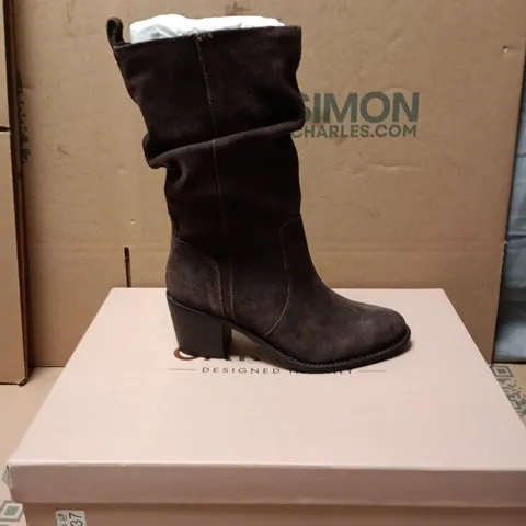 CARVELA SECIL KNEE HIGH BROWN SUEDE BOOTS SIZE 4