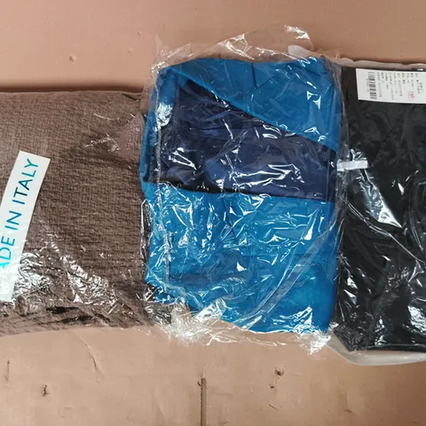 APPROXIMATELY 20 ASSORTED CLOTHING AND FASHION PRODUCTS IN VARIOUS STYLES AND SIZES - COLLECTION ONLY