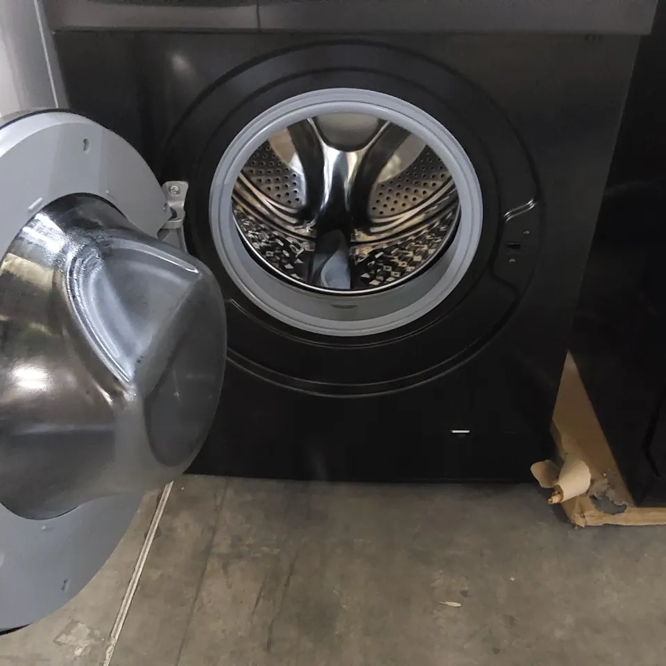 SWAN SW75130B 9KG LOAD, 1400 SPIN FREESTANDING WASHING MACHINE - BLACK