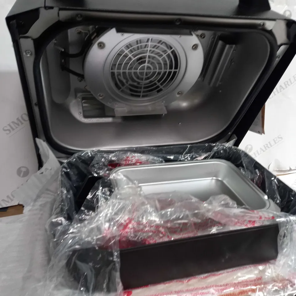 BOXED NINJA FOODI 6L 9 IN 1 MULTI-COOKER OP350UK