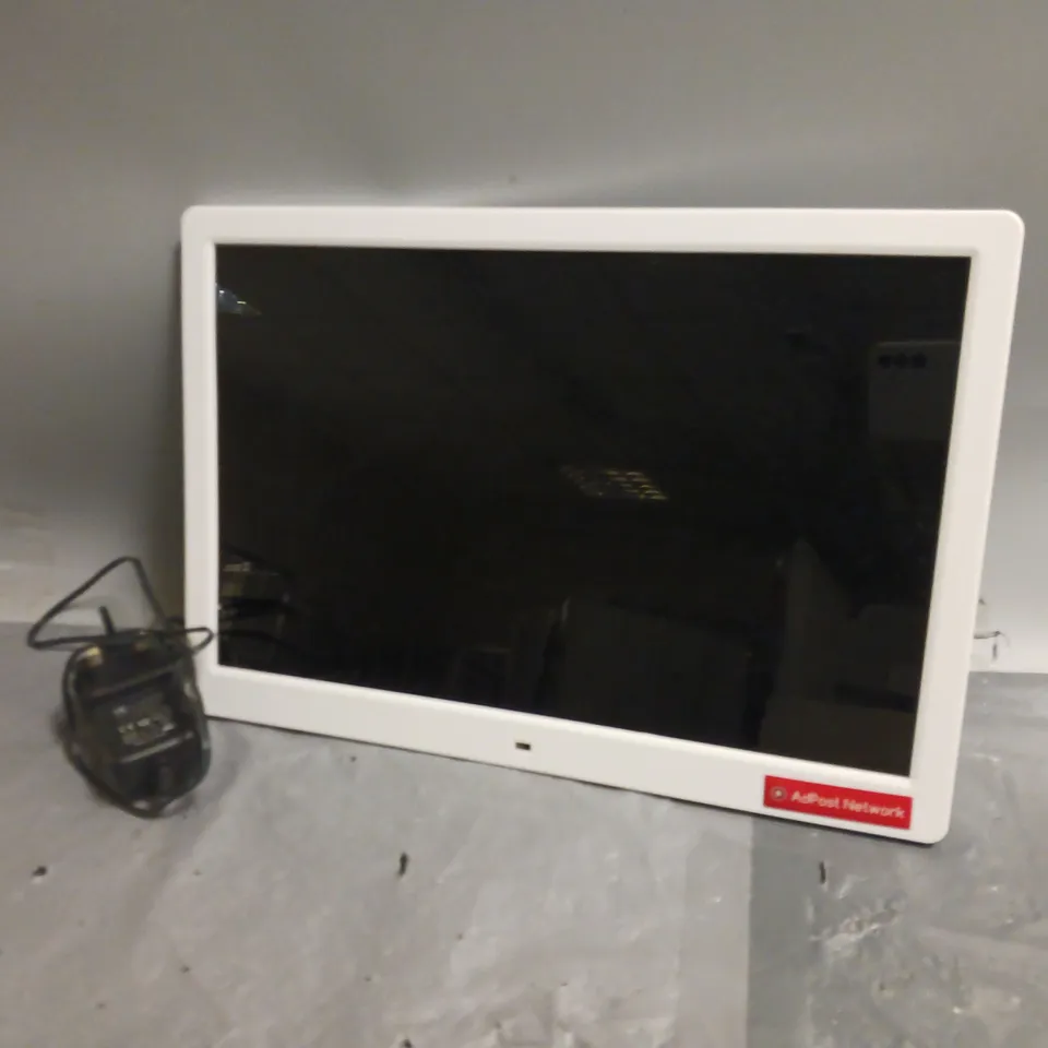 UNBRANDED MOUNTABLE MONITOR