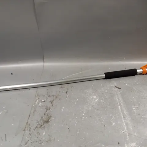 UNBRANDED EASY REACH PRUNER - COLLECTION ONLY