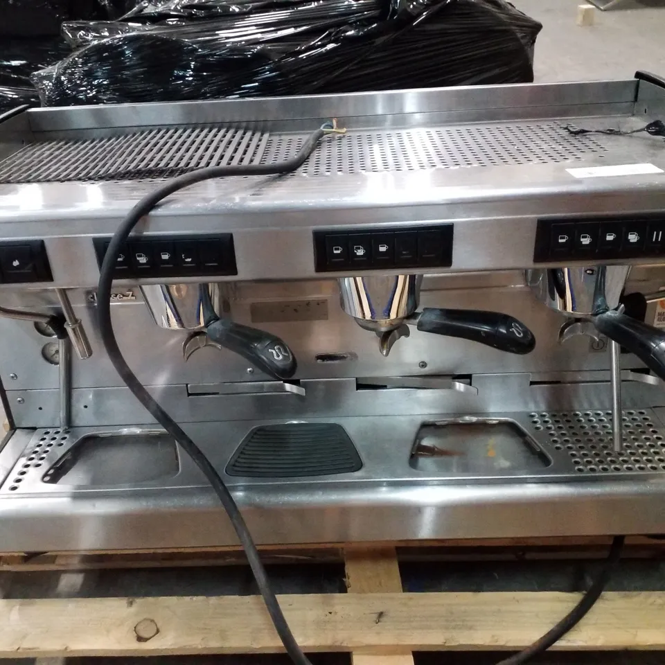 RANCILIO RAN7-3 COMMERCIAL 3 GROUP BARRISTA COFFEE MACHINE 