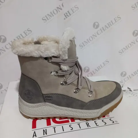 BOXED RIEKER ANTISTRESS WARM HIKING BOOTS, CREAM - SIZE 5
