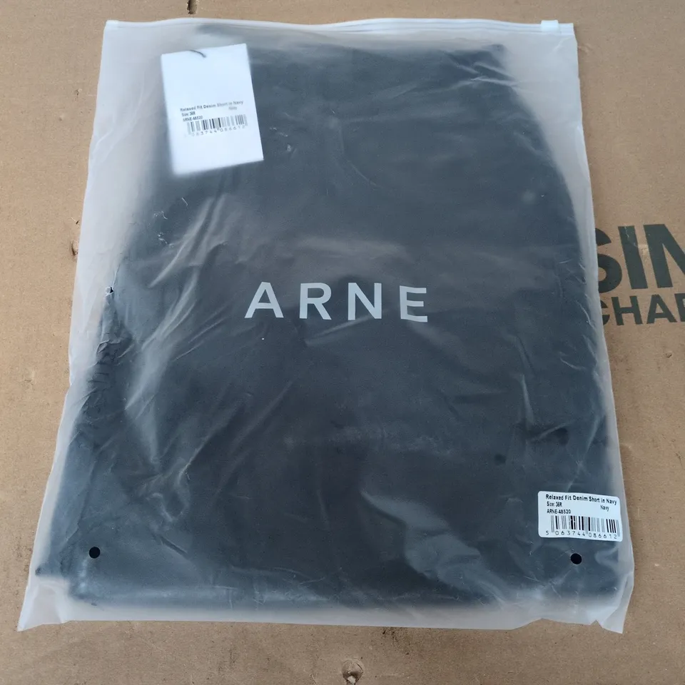 BAGGED ARNE RELAXED FIT DENIM SHORTS IN NAVY - SIZE 36R