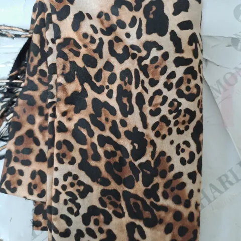 FRANK USHER LEOPARD PRINT SCARF