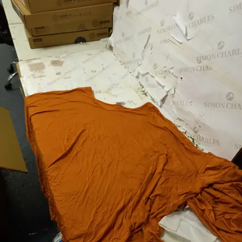 LOT OF 2 WYNNE LAYERS COPPER TOP- SIZE: S,M