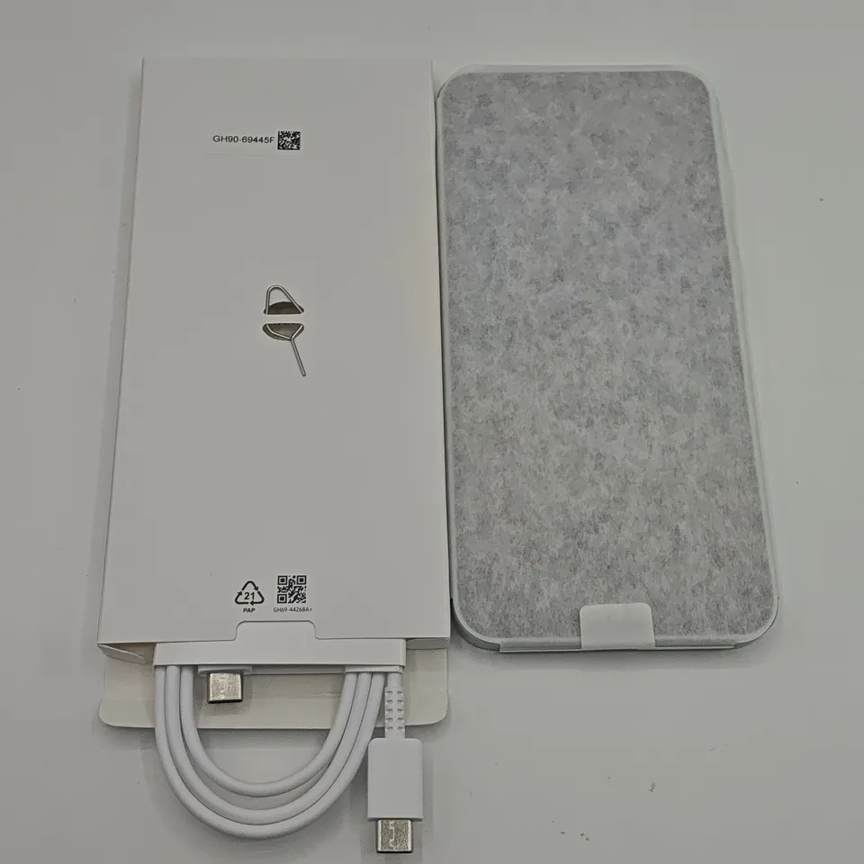 BOXED SAMSUNG GALAXY A16 4/128GB IN LIGHT GREEN - SM-A165F