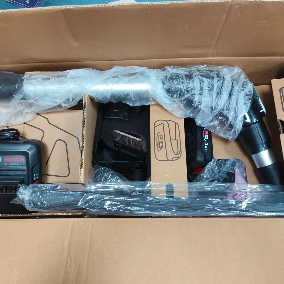 BOXED BOSCH UNLIMITED 7 BCS712GB CORDLESS VACUUM CLEANER