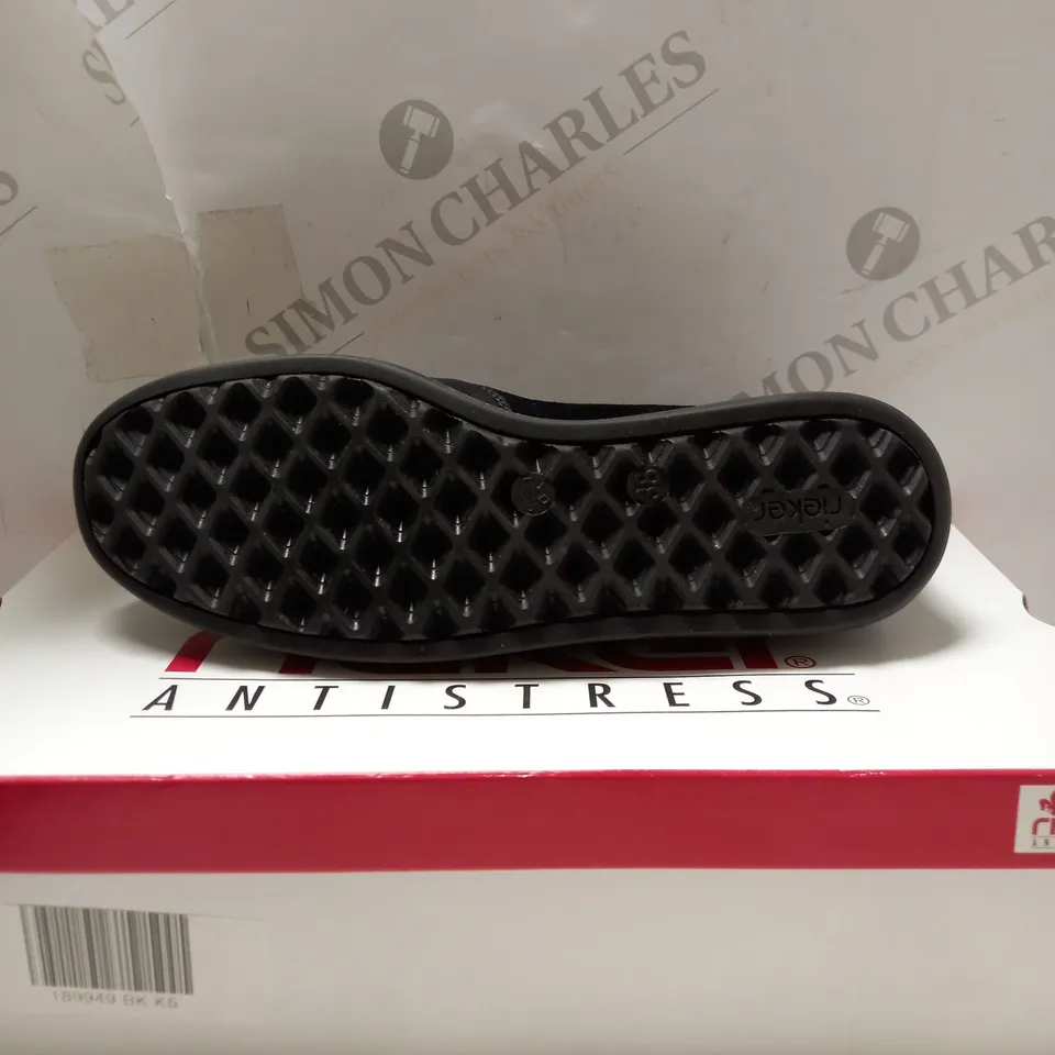 RIEKER BLACK SHOE BOOTS - SIZE 5