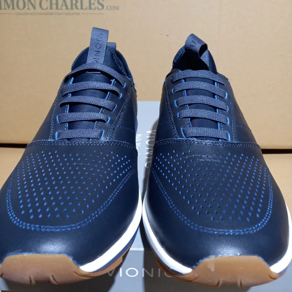 VIONIC TRENT NAVY LEATHER MENS TRAINERS - SIZE 10 