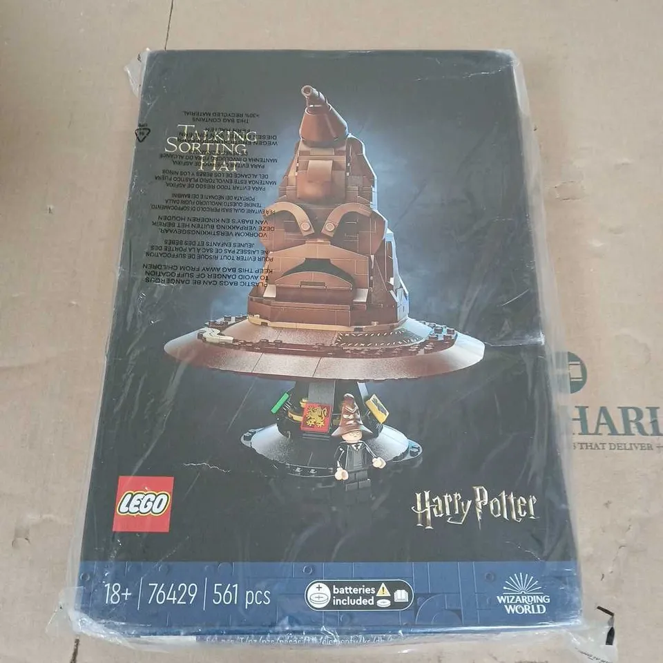 BOXED LEGO HARRY POTTER TALKING SORTING HAT - 76429